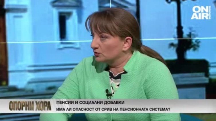 Деница Сачева: Това е един голям експеримент
