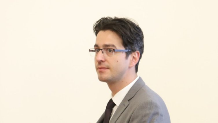 Министър Атанасов обяви подкрепа за Младежкия театър