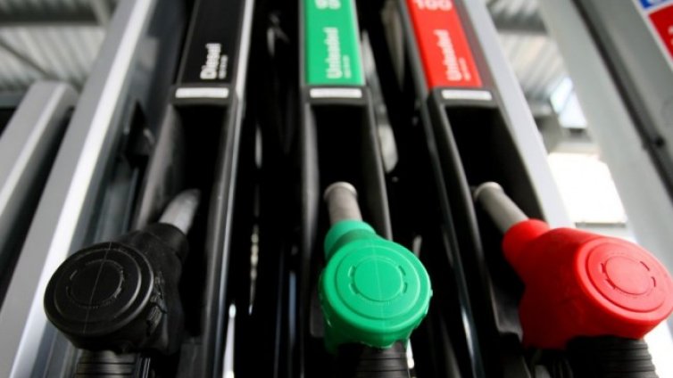 В Гърция очакват цени на бензина от 3 евро за литър
