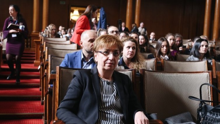 Екатерина Михайлова: Може да има правителство на малцинството