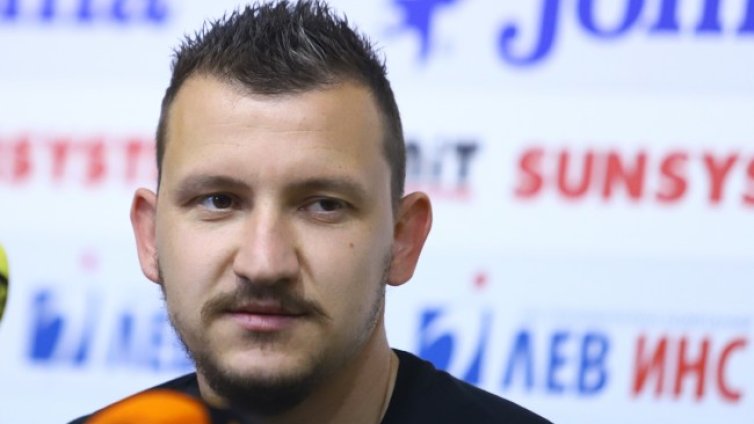 Тодор Неделев излезе от интензивното отделение