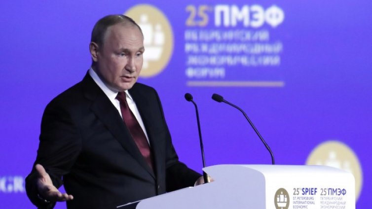 Неформална мрежа обединява активи за над $4,5 млрд. свързани с Путин 