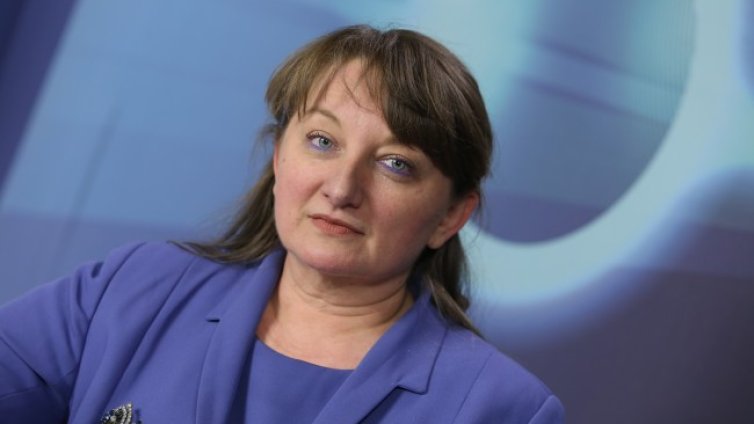 Сачева: Асен Василев направи внушения