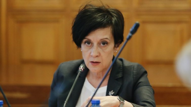 Антоанета Цонева видя два сценария за политкризата