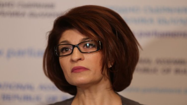 Десислава Атанасова: Пълен хаос, не стана ясно кой взема решенията
