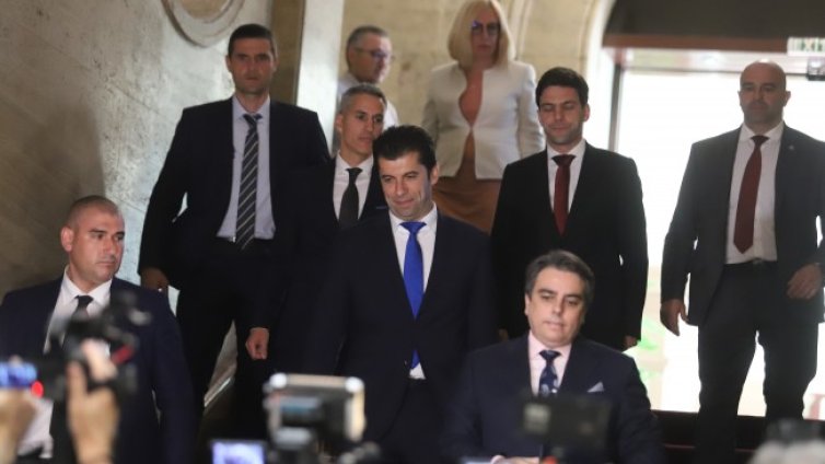 В Гърция се молят: Дано не заприличаме на България, пълен хаос