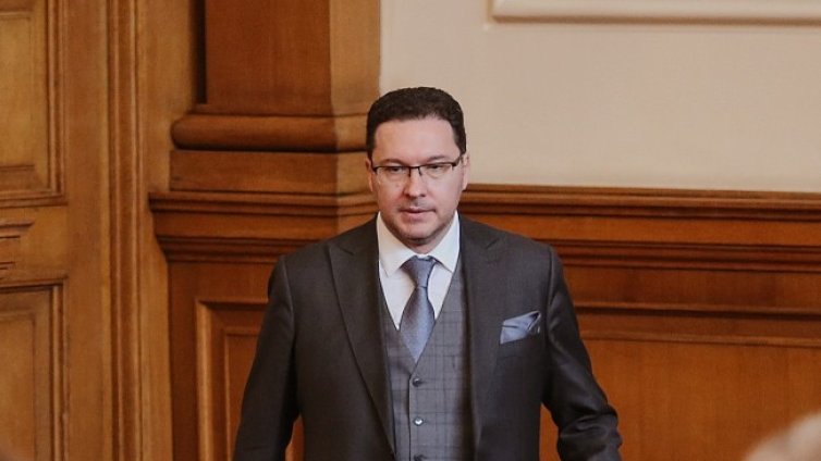 Даниел Митов: Довчерашното мнозинство е изчерпано