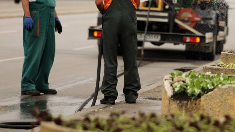 КНСБ: Работниците намаляват, но не и нарушенията