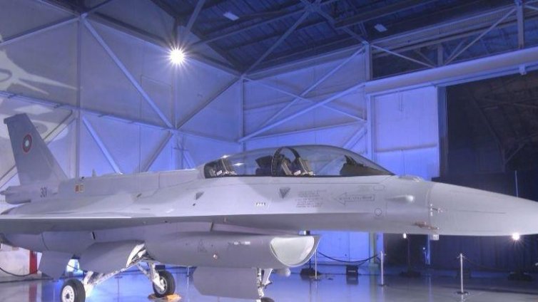 Премиерът Желязков за F-16: Това е идеологическа промяна СНИМКИ
