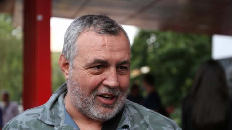 Мутафчиев: Сезонът на театрите може да започне с протести