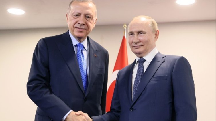 Ердоган си върна, остави Путин да го чака пред репортерите