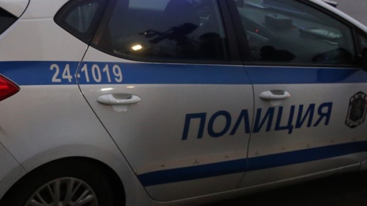 15-годишно момче преобърна кола по таван посред нощ
