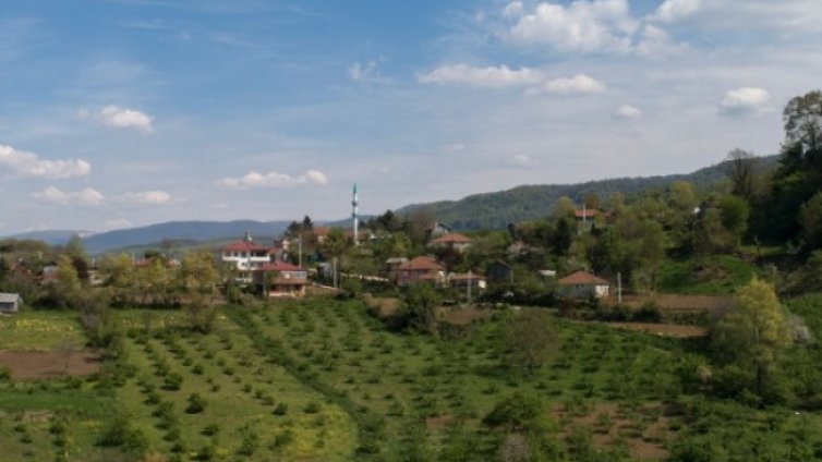 Турско село в паника заради мистериозни звуци изпод земята