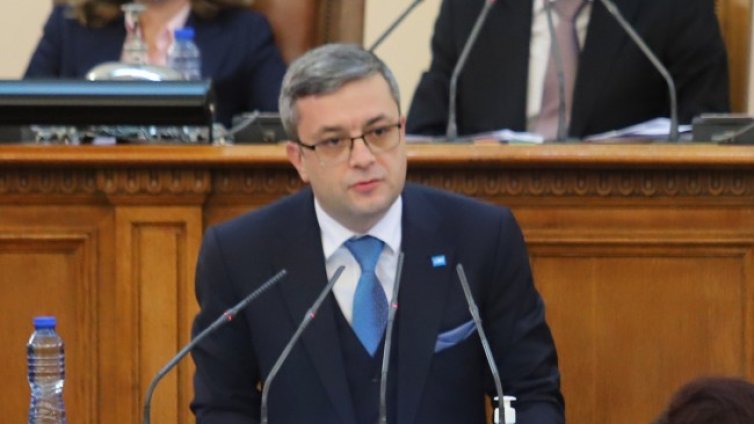 Тома Биков: Договорът с "Газпром" трябва да се изпълни 
