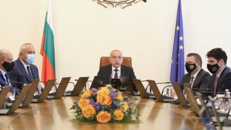 Премиерът Гълъб Донев назначи нови седем заместник-министри