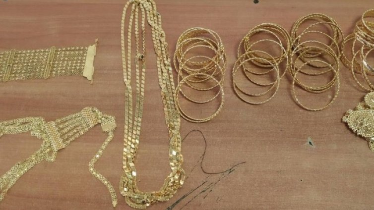 Задържаха 2 кг контрабандни златни накити на Капитан Андреево