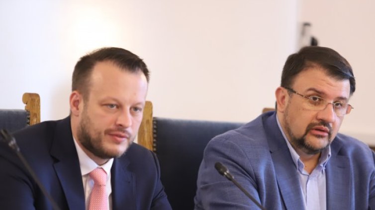 Терзийски отговори на Каримански за руския нефт