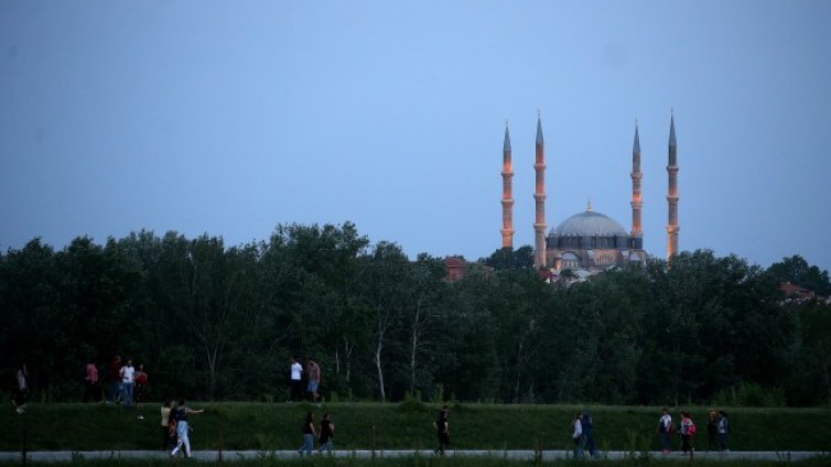 Заради BG клиентите: Миграция на търговци в Одрин, наемите скочиха 