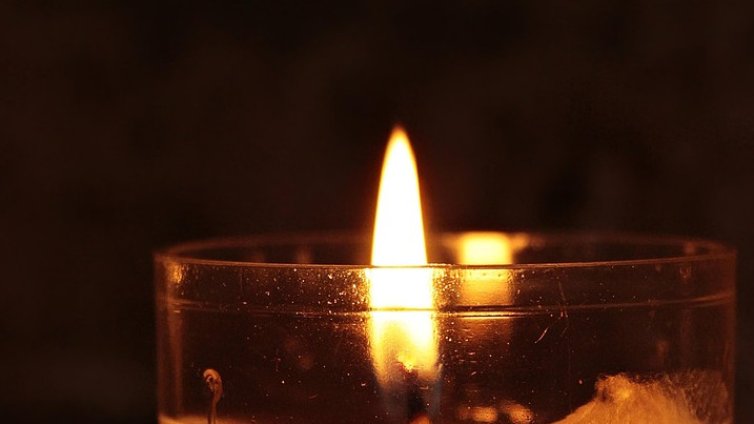 Отиде си футболната легенда Спиро Дебърски