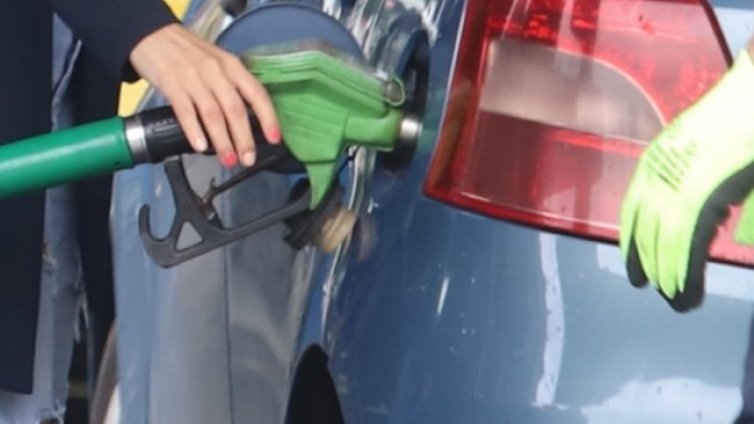 Шофьор зареди 40 литра и духна, колата &ndash; с крадени номера