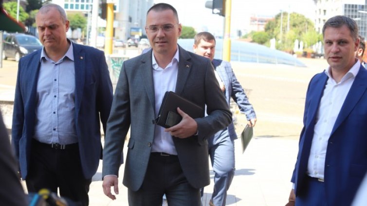 ВМРО: Мигрантският натиск пак взе жертви, къде е държавата?