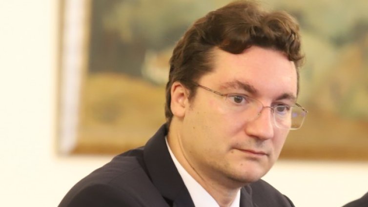 Зарков отговаря пред ЕК за корупцията по високите етажи у нас