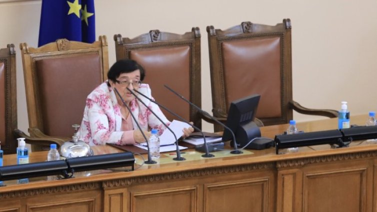 Мика Зайкова: Нека подадем ръка на всички
