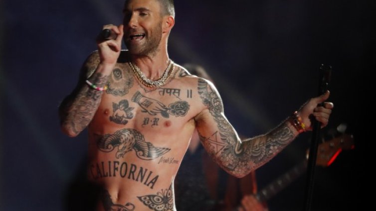 Още жени показаха неприлични съобщения от Адам Лавин