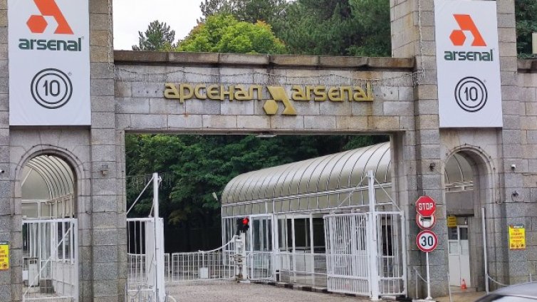 Транспортират до София пострадала в "Арсенал"