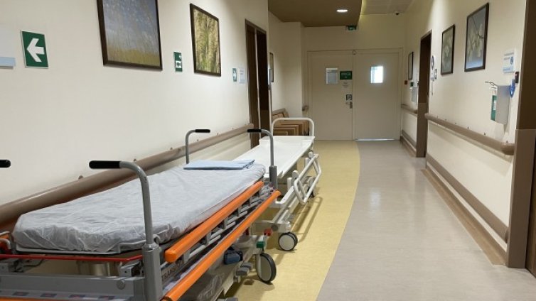 Медици от центровете за спешна помощ излизат на протест