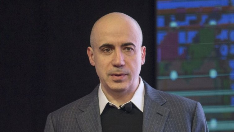 Милиардерът Юрий Милнер се отказа от руското си гражданство