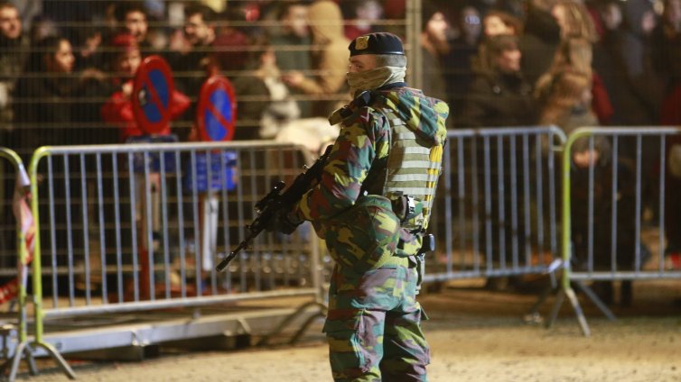 Белгия връща военните патрули по улиците заради растящите заплахи за сигурността 