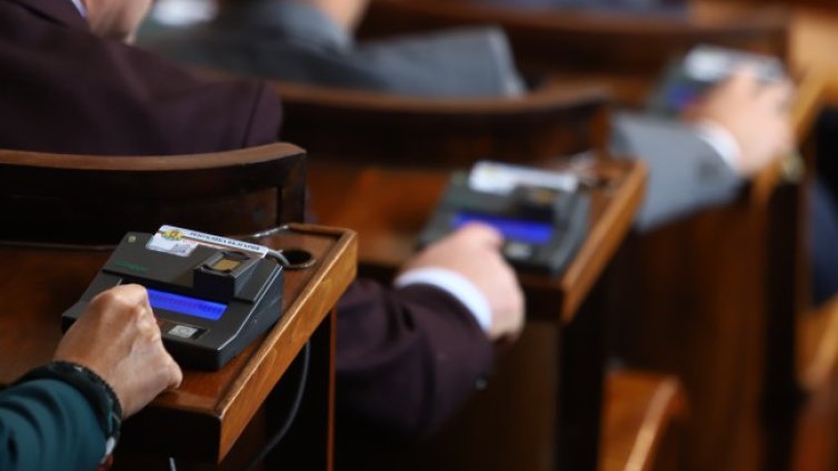 НС ще избира състав на парламентарните комисии