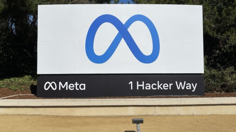 Мета предвижда да съкрати хиляди свои служители