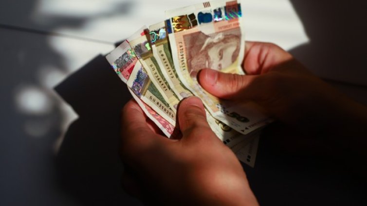 Размерът на средния осигурителен доход за страната за септември е 1335,40 лв.