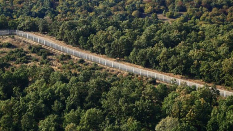 Турците, задържани за убийството на полицая, изправени пред съда