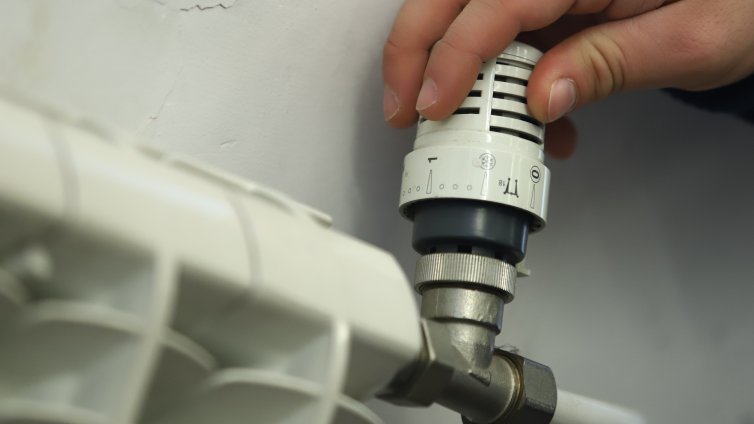 Столичният кв. "Лагера" остана без топла вода и парно заради авария