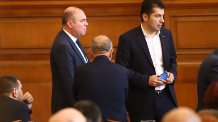 ДБ за бюджета на ПП: Много оптимистични прогнози за приходите