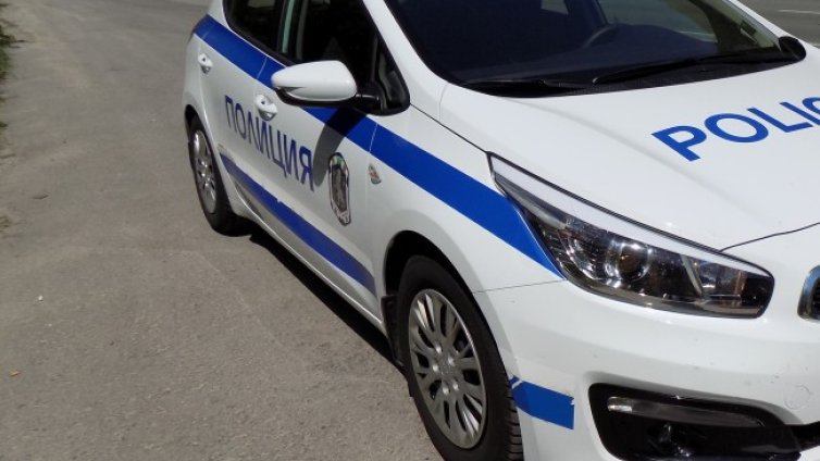 Двама мъже откраднали 20 т асфалт, собственост на АПИ