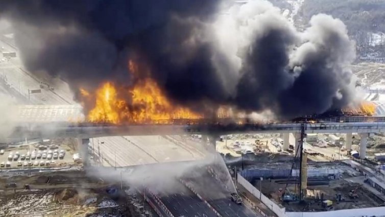 Катастрофа предизвика огромен пожар в Южна Корея, има 6 жертви