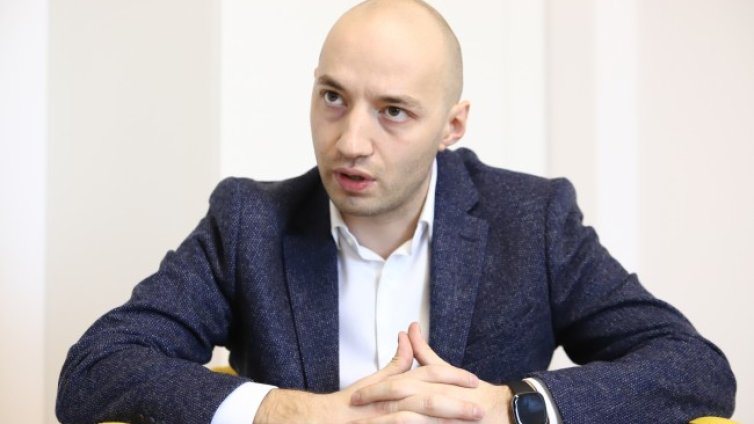 Шанс за редовен кабинет само през третия мандат