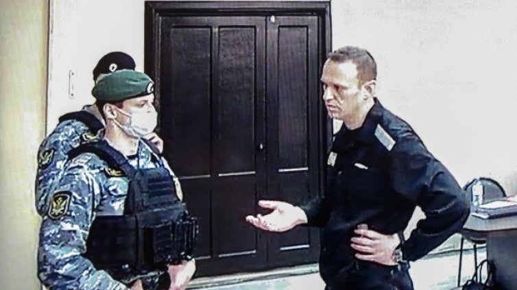 Защото си измил лицето по-рано: Навални прекарал Нова година в наказателна килия