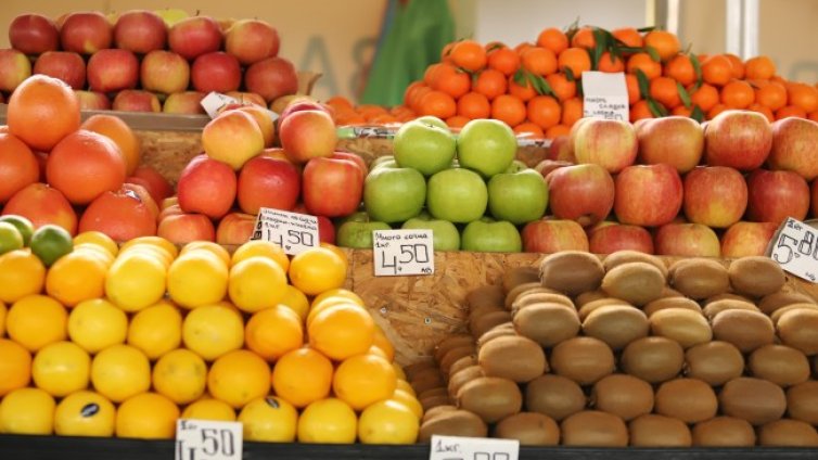 Основните продукти са поскъпнали с около 30% за година