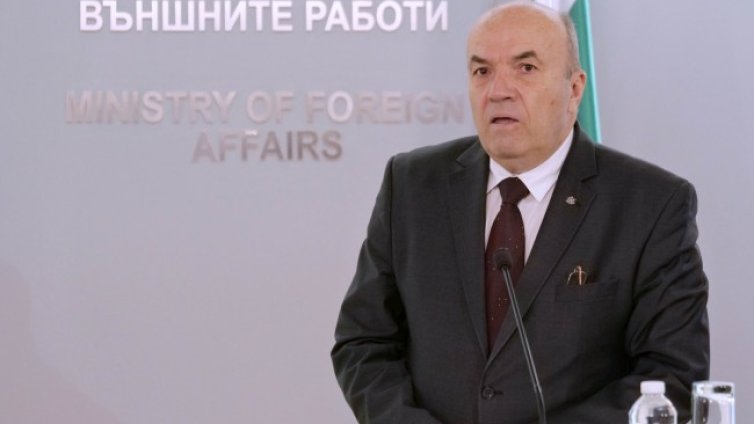 Българският посланик в РСМ остава отзован от Скопие, докога?