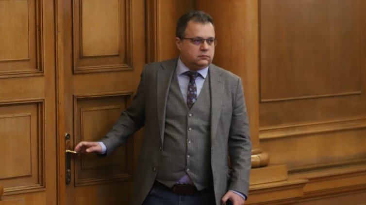 Михалев: Радев умишлено изпрати държавата към избори