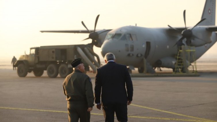 "Спартан"-ът с 4,5 тона хуманитарна помощ излетя за Сирия