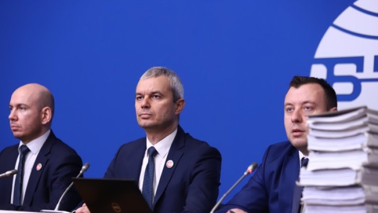 Костадинов се оплака от доноси срещу подписката за българския лев