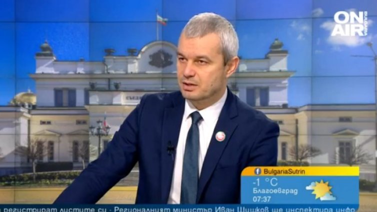 Костадинов: Ние се занимаваме с политика, а другите партии - с баницата