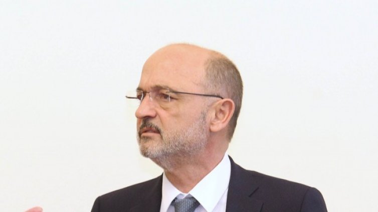 НЗОК ще увеличи парите за детските клинични пътеки 