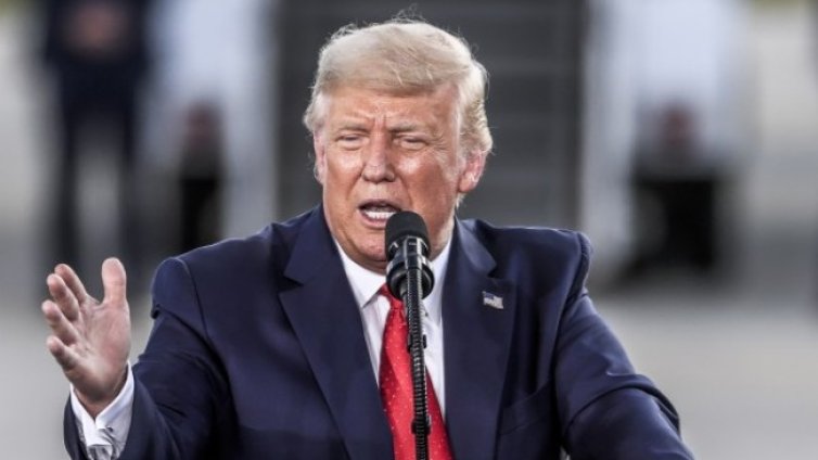 Тръмп нарече фанатици и глупаци свои съпартийци